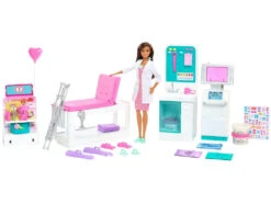 Barbie Doctora Con Clínica Médica Mattel GTN61