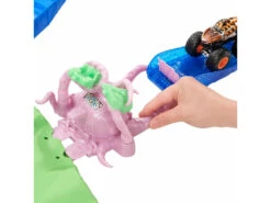 Hot Wheels Monster Trucks Estadio Con Volcán Y T-Rex Mattel GYL14 11 Hot Wheels Monster Trucks Estadio Con Volcán Y T-Rex Mattel GYL14 -Mattel Tienda De Ventas 1999959405g03