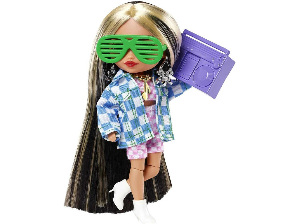 Barbie Extra Mini Chaqueta Cuadros Mattel HGP64 5 Barbie Extra Mini Chaqueta Cuadros Mattel HGP64 - Imagen 3