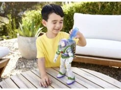Lightyear Figura Buzz Con Jetpack Mattel HJJ38 11 Lightyear Figura Buzz Con Jetpack Mattel HJJ38 -Mattel Tienda De Ventas 1999965776g03